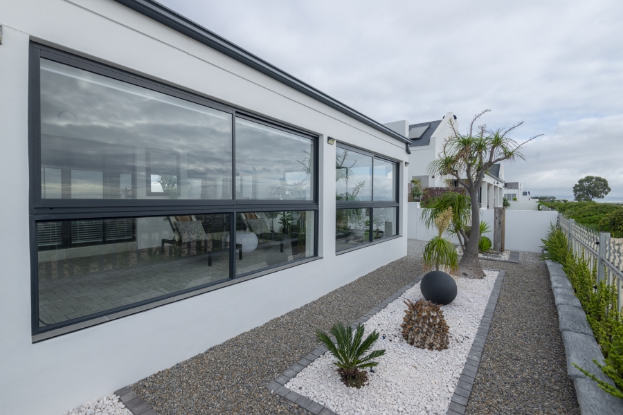 3 Bedroom Property for Sale in Laaiplek Western Cape